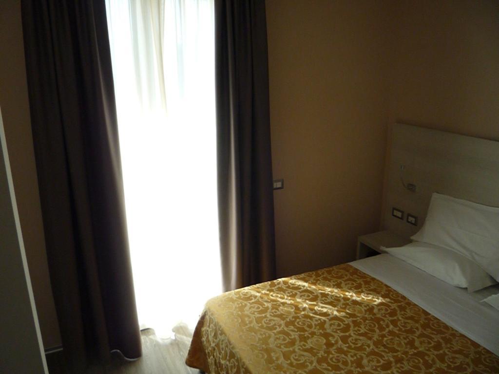 Albergo Aquila Rimini Buitenkant foto